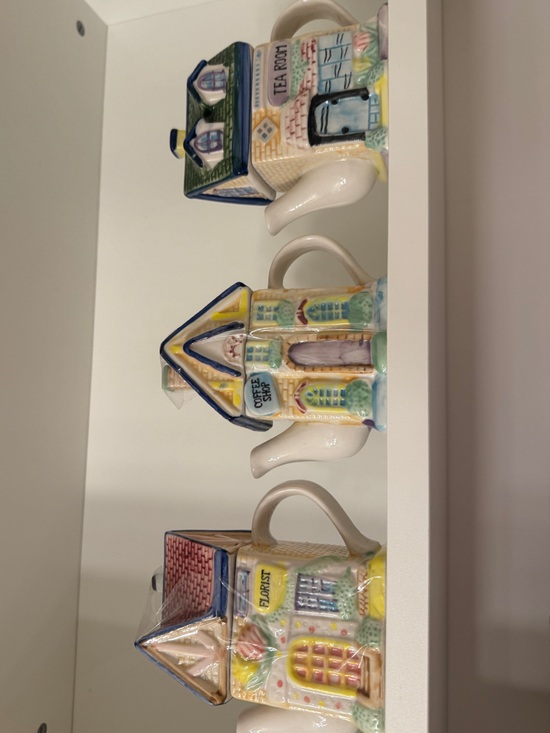 Lenox Other - Vintage 2000 Collectors series teapots houses hand painted village coffee shop